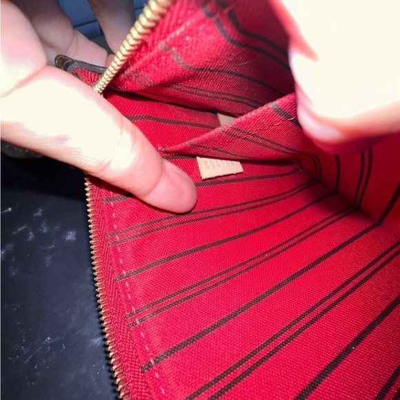 Louis Vuitton neverfull pochette - Picture 3 of 4